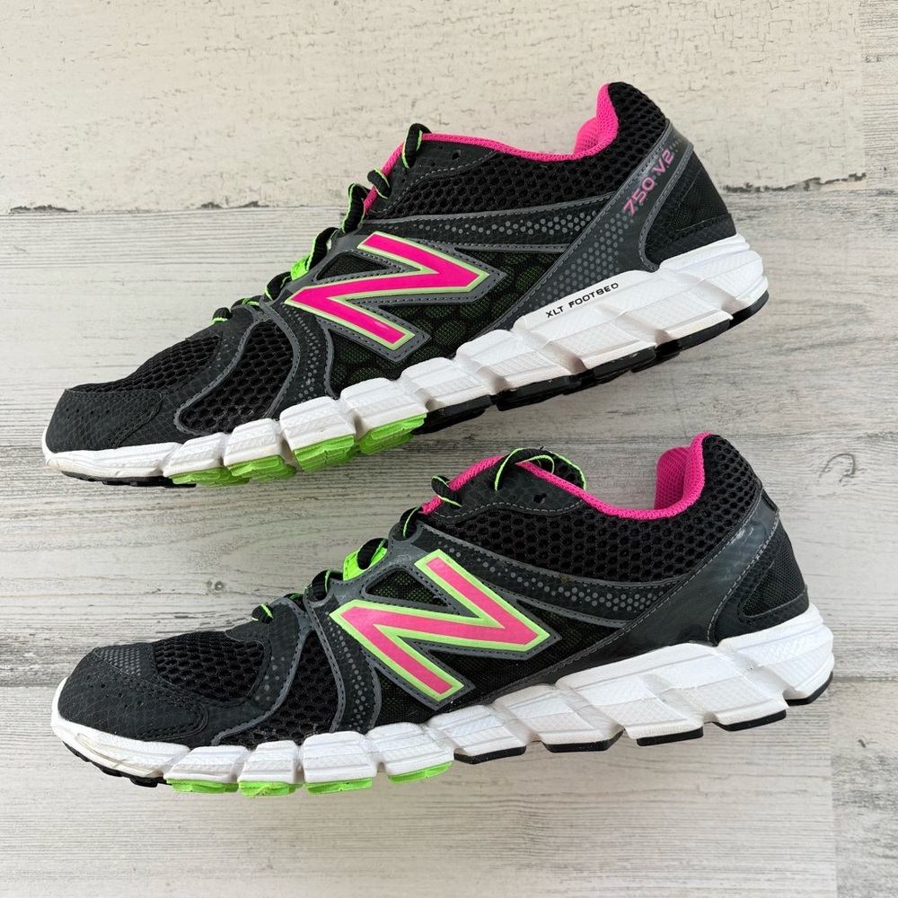 New Balance Women’s Size 10 Style 750 v2 Running Shoes Lightweight Low Top - Picture 8 of 10